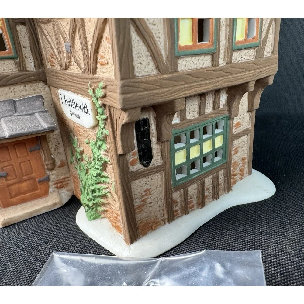 Vintage 1995 Department 56 Heritage Village T. Puddlewick Spectacle Shop Light